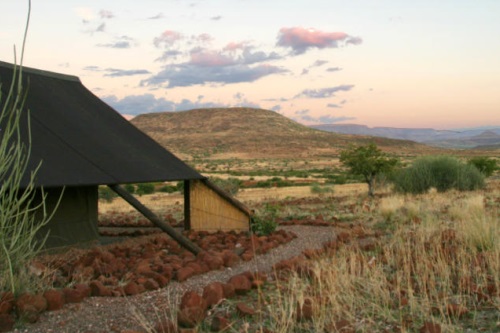 Etendeka Mountain Camp 001